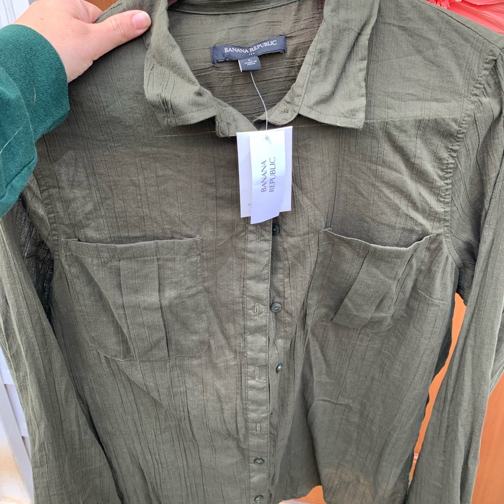 CLOSET CLEAN OUT dark green long sleeve button up